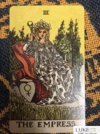 答應我，忍住你的痛苦，一言不發(fā)，穿過這片沼澤。配圖