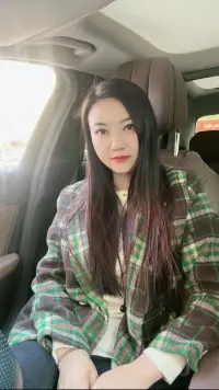 不要批判以前的自己，她當時一個人站在霧里也很迷?！鋱D