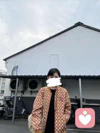 帅帅的小男孩配图