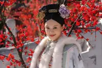 強(qiáng)大的女人才能笑到最后

你去看看，那些真正強(qiáng)大的女人，都是能屈能伸的，她們知道什么是厚積薄發(fā)，也總是能夠在逆境的時候悄悄提升自己。

甄嬛傳中的甄嬛并不是一直順風(fēng)順?biāo)模苍?jīng)因為很多原因被大胖橘厭棄，也因為沒有了榮寵而被其他嬪妃欺負(fù)。

可是甄嬛從來沒有因此而氣餒過，她能夠咽下這些委屈，她知道，只要自己想，就一定會有機(jī)會翻身。

果然，后來的她還是憑借自己的實力回到了宮里，成為了最有權(quán)利的鈕祜祿甄嬛，也讓所有害過她的人沒有好下場。

這樣的結(jié)果，才是最爽的，不是嗎？你要知道，笑一時不算贏，笑到最后才算。配圖