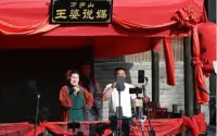 王婆的故事，不僅僅是一個關于個人奮斗的傳奇，更是一段每個人都能從中找到共鳴的溫情記憶。

在這個快速變化的時代，王婆的故事提醒著我們，真誠和堅持總會被看見。她用她的故事，激勵著每一個人，不論你處在人生的哪個階段，只要你保持熱愛，堅持自己的夢想，總有一天，你的光芒也會被世界所發現！配圖