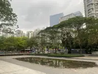 因老師在外婚姻精修班學(xué)習(xí)中，找肖老師咨詢的可在晚上八點(diǎn)至十點(diǎn)！配圖