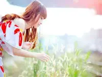 失戀療愈

失戀是一種痛苦的經歷，但必須學會接受，接受這個人不再適合你，你們的關系已經結束了。

尋找支持

和親密的朋友、家人聊天，有助于你減輕痛苦和尋求建議。

不要奢望復合

對于失戀的人來說，期望重新開始是自然的，但是你應該理智地面對自己和對方的未來。

投身工作

專注于自己的工作和事業(yè)，承擔更多的責任和挑戰(zhàn)。

培養(yǎng)興趣愛好

找到自己真正喜歡和感興趣的活動，比如運動、音樂或讀書，可以讓你感到更有生機的活力。

不要讓自己孤獨

參加團體活動，認識新朋友，結識新的人會使你不再孤獨。

不斷鍛煉自己

參加舞蹈、跑步等體育運動，可以讓大腦分泌快樂荷爾蒙，緩解壓力。

學著原諒

面對失戀的痛苦，心靈上的憤怒和懷恨需要釋放。原諒自己和對方，讓自己更加成熟。

探索新的戀愛

如果你已經面對新的戀情，試著去了解對方，再建立起信任、尊重和溝通，這對你們的關系是很重要的。

不斷自我提升

升職加薪、學習新技能和閱讀新書，幫助你在各個方面更加完善和優(yōu)秀。

環(huán)游世界

旅行是一種讓你心情愉悅的方式，可以讓你的心靈得到放松。

帶上微笑

記得保持微笑，它不僅可以增加你的幸福感，也可以讓你的生活變得更加美好。配圖