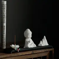 中年夫妻經營篇

中年夫妻就像兩扇門，左右相依地守護著家園。缺少一端則無法維系，毀掉一端則失去平安。夫妻在一起，不是因為誰更強，而是共同經營家庭。夫妻雙方都有難以言說的辛酸和委屈，沒有人比別人更輕松。

男人努力工作養家，女人辛勤操持家務。

然而，無論怎樣，我們的心要朝著同一個方向，我們的力量也要朝著同一個方向，丈夫照顧妻子，妻子理解恩家人，我們可以并肩走過人生的每一個階段。

經歷了許多艱難的時刻，我們依然不放手，這是我們的責任。如果我們能熬過中年的考驗，就會明白什么是真正的幸福。

一生中有一個愛你、疼你、關心你的人，那就是真正的幸福l！配圖