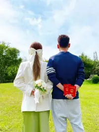 大齡擇偶定位咨詢

作為一位大齡青年，想要遇見優質老公、老婆并不是一件難事。

只要你積極主動，將自己美好的一面展現給他人，認真對待婚戀，并不斷擴大自己的社交圈子，嘗試新的交友方式，相信你終將在某一個特別的時刻遇見那個屬于自己的幸福彼岸！

如何快速脫單可咨詢老師！配圖