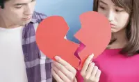 婚姻輔導案例的分析

很多家庭的現狀，妻子不理解老公在職場的壓力，老公不理解妻子在家帶娃的操勞。

來自一位已婚男士的自述：

“孩子已經上幼兒園了，她只是負責接送孩子，能有多辛苦？”

來自一位已婚女士的自述：

“他上班還有假期，我全年無休地在家帶娃，他能有我辛苦？”
其實，大家都很辛苦，一個為了養家糊口辛苦工作，一個為了照顧家庭日夜操勞。

可結婚的真正意義，不就是需要兩個人一起努力，把日子過得越來越好嗎？

要知道，感情會在相互理解中日漸深厚，也會在相互抱怨中慢慢變淡。

希望婚姻中的我們可以早一點明白，人不會突然去變得失望，感情也不會突然去變得滿腹牢騷！雙方都要尋找良好溝通的方式！配圖