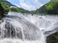 老子說：“禍莫大于不知足，咎莫大于欲得。”

當一個人的能力，撐不起內心的欲望時，就會感到焦慮和煩躁，內耗隨之而來。

生活中的很多悲劇，并不是因為自己能力不夠，而是明明知道自己能力不夠，整天還胡思亂想，奢望過上遠超自己能力的生活。

生活本不苦，苦的是欲望過多，身心本無累，累的是背負太多。背負過多，負重過多，焦慮內耗是必然。

情緒管理可咨詢肖老師！配圖