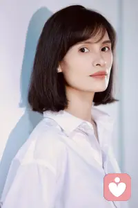 老師在做婚戀擇偶指導中給予大齡未婚青年幾個小建議：


1、首先，明確自身需求的主次。

將擇偶標準中的各項進行排序，確定哪些是核心不可妥協的，哪些是相對靈活的，這樣能更清晰地把握尋找的方向。


2、積極拓展社交圈子是關鍵。

可以參加各類興趣小組、行業交流會、志愿者活動等，增加結識新人的機會！

3、向親朋好友表明自己的擇偶意愿，他們可能會提供一些合適的介紹和推薦。

在與異性交往的過程中，保持真誠和開放的心態，充分展示自己的優點和魅力，同時也給予對方足夠的了解和展示的空間。

4、參加相親活動，這是一種目標明確、效率相對較高的結識異性的方式。


5、不斷提升自我，包括內在修養和外在形象，讓自己更具吸引力。
參加各類培訓課程或進修班，不僅能提升自己，還有機會遇到志同道合的人。

6、在交往過程中，不要急于確定關系，充分了解對方的性格、家庭背景、價值觀等，確保其符合自己的標準！配圖