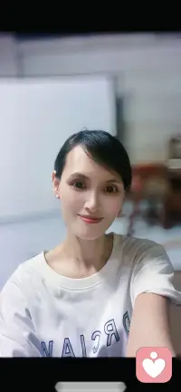 人生之悟


人生一輩子，不管你多牛，多厲害，多了不起，以后都要走的，歸于亙古的黑暗和虛無。

這個世界上什么都不是你的，任何事都不值得你耿耿于懷。

不要給自己那么多的壓力和痛苦，學會放下，才能活得云淡風輕，從容不迫！配圖