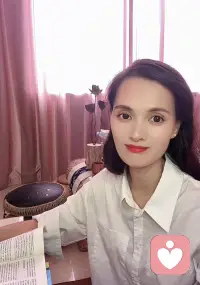 畢淑敏說(shuō)：“很多時(shí)候，你舍棄了自己，卻被那些利用你善良的人們壓榨。”

給善心裝上鎧甲，給善行設(shè)定底線(xiàn)，才是對(duì)自己最好的保護(hù)。配圖