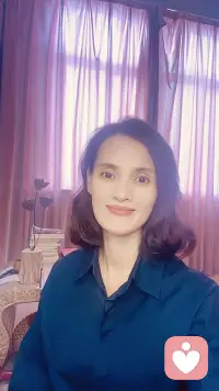 婚姻家庭咨詢

在決定離婚前，老師希望你能先想清楚三個問題：

1、真全是對方的問題？

好的婚姻是兩個人經營來的，那么不好的婚姻，兩個人都難逃其咎對吧？所以這個是要思考的問題，或者進入下一段婚姻可能也會遇到同樣的問題。

2、你是不是真過得不幸福？

靜下心來問問自己，到底是你真過得不幸福，還是你不知足？

3、你真的盡力了嗎？

婚姻走向失敗，你真的盡力去挽回、補救和保衛了嗎？恐怕只是嘴上說的，實際上坐等對方來服軟，等著對方先改變吧！或者從來都沒有想過改變自己，想著合適就過，不合適就離。

面子不值錢，誰先低頭也不失面子！

要知道你們是夫妻，屬于利益共同體，非要論個輸贏的話，最后只有大家一起輸，利益一同受損，沒有贏家的！

4、想想離婚會給孩子帶來了什么樣的傷害呢？

你應該見過那些父母離婚后，孩子的生活狀態。不是讓你為了孩子將就，婚姻如果真的不幸福，反而會給孩子造成更大的傷害，只是說當婚姻沒有走到那一步的時候，孩子應該成為你的動力，解決婚姻問題的動力。

堅持，不是因為看到了希望才堅持，而是堅持下去才會看到希望。

兩個人在一起，得是多大的緣分啊，感情的一點點積累，從相識到相愛，從相愛到相守，又付出了多少努力，輕易放棄不覺得可惜嗎？

再重新找一個人，不見得能培養出這樣的感情，就算能也會走得更加艱辛！

跟肖老師聊聊，或許能改變一些想法！

多一點理解吧，你是第一次為人妻，我也是第一次為人夫，互相學習、共同進步！配圖