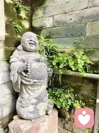 選擇和什么樣的人交往是一件很重要的事情

他們會潛移默化的影響著你對生活的態度以及看世界的角度，想活的舒服所以他應該是一個能讓你進步的人，而不是越活越差勁！

情感困擾歡迎關注肖老師。配圖