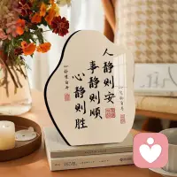 擇偶心理咨詢

缺愛的女生，其實是缺少安全感，也缺少勇氣。

換句話說：如果一個女生，從小獲得的愛，就比同齡女生少很多，那么她成長之后，就會變成一個缺少安全感的人。

安全感，在一個女生談婚論嫁之前，都是父母給的，都是原生家庭給予的；而一旦這個女生，從小就沒有感受到足夠的父愛母愛，從小就被原生家庭嫌棄，被父母嫌棄，那么她的性格就會變得缺乏安全感。

她不敢輕易相信任何人，對外界的任何人保持戒備之心，哪怕是自己的父母，也令她沒有安全感；而缺乏安全感，又會導(dǎo)致什么呢？

缺乏安全感的女生，往往也缺少勇氣，因為她們總是害怕，總是怯弱，總是擔心，于是她們也總是失去，總是錯過。配圖