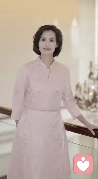 以前你觉得爱能抵万难，现在你只希望有一天你能笑着说出，轻舟已过万重山！配图