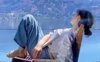 無論什么關系，都是你的價值與魅力吸引而來的。

我們需要做的是提升自己的價值，做更好的自己。

所以不管是親情、友情，還是愛情，都不必強求。

做好你自己該做的，其它一切隨緣就好。配圖
