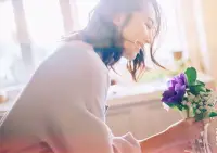 余華說：“精神內耗，他一方面可能是一種消極的情緒，就是人好像是自己跟自己過不去，但其實他也是一種積極的情緒，如果他什么都不耗的話，他連尋找出口的動力都沒有了。”配圖