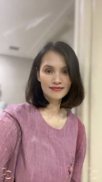 我们总以为，拥有的越多，就越幸福。但现实往往是，东西越多，负担越重。比如，买了很多衣服，却发现每天还是穿那几件；赚了很多钱，却发现烦恼一点没少；追求更高的职位，却发现压力越来越大。配图