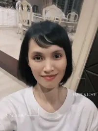 心理学研究显示： BPD与NPD的关系模式，是最典型的“创伤式吸引”。

BPD的内心深处，永远都在害怕被抛弃。 他们渴望爱、渴望被需要、渴望亲密感觉。 所以他们总是付出更多、投入更快、感情上更依赖别人。

而NPD的内核，是极度的控制欲和对“情感供应”的索取。 他们非常享受被别人仰望、崇拜的感觉，却无法真正共情别人的情绪。

所以，BPD一开始会被NPD“强大”、“魅力”、“独立”的外在吸引， 而NPD则喜欢BPD这种全身心投入、随时都围着他转的态度。

他们看似一拍即合，彼此需要，实则对BPD来说，危险重重。

因为BPD的需求感越高，NPD就越冷淡。 那么在这段关系中，你越需要他、越想从他那里获得情绪回应， 他就越觉得你“麻烦”、“软弱”、“难搞”。

你越急，他越退；你越哀求，他越冷淡；你越执着，他越轻蔑。

这是BPD最痛苦的地方： 你全力以赴，却像撞在一堵无声无息的墙上，你永远也得不到你想要的爱与安全感，在这段关系中，你在不断地献祭自己，最终只会把自己消耗殆尽。配图