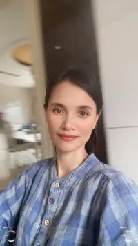 当一个人的心神没有任何损耗，专注于自己的道场时，他做事的效率会成倍增加，成事的运气也会悄然降临。

内心安定专一，就像一块强大的磁石，万物都会来依附，你的事业、生活也会随之顺遂起来。配图