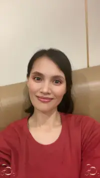 女人就應該好好愛自己，不要一味地付出，多心疼自己，一個不愛自己的女人，是沒人會愛你的。

別拿身體透支，健康才是女人最硬的底牌。

人生擁有了好身體，才會有好人生。有時間多運動，多休息，多去看世界，保持一個好的狀態，整個人都會閃閃發光！配圖