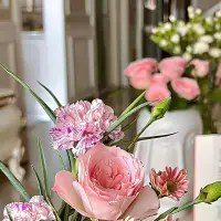 ❤️三句非常强大的心理暗示，生活不顺时，就读一读。

第一句，我的人生没有失败，因为我要么成功，要么成长。

第二句，我的人生也没有敌人，全是老师，所以，我不是得到，就是学到。

第三句，我的人生也没有白走的路。对了，我就庆祝，错了，我就进步。我不会被任何人和事所打倒，我允许一切发生，一切发生也终将有利于我。配图