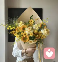 ??中年女性最怕什么？怕沒錢、怕心力交瘁！

經濟獨立，說到底不是要賺大錢，而是有能力養活自己，選擇想過的日子。

給自己買點喜歡的小物件，不用看別人的臉色，心里那種自信才是最好看的妝容！配圖