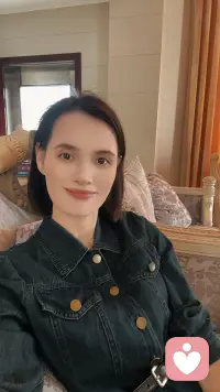 ??周國平有句話，戳中了無數(shù)職場人的婚姻死穴：

“性是肉體生活，遵循快樂原則；愛情是精神生活，遵循理想原則；婚姻是社會生活，遵循現(xiàn)實選擇。

婚姻的困難就在于，如何在同一個人身上，把這三者統(tǒng)一起來。”配圖