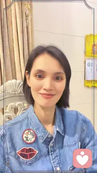 ??你的世界，得是你自己一磚一瓦搭起來的，不是從別人朋友圈里抄來的。

真正的牛逼，是敢于對自己說：“夠了，就這樣，就挺好?！?
那一刻，你就自由了。配圖