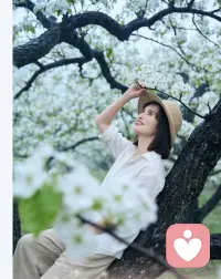 人到中年，记得把自己重养一遍🌹

学会：

闭嘴，微笑，
少言，心静，
看淡，放下，

独处，自愈，
克制，清醒，
留白，惜己，

不纠缠，不内耗，
不讨好，不解释，
向内求，慢生活，

养情绪，养心态，养气场，
余生只取悦自己，自在从容。#女性成长