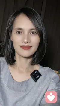 想要完成女性认知觉醒，可落地这几步🌹

先放下对他人、外界认可的执念，区分自我与他人的人生课题；

主动沉淀阅读，吸收多元思维打破固有偏见。


直面过往低谷与创伤，不再逃避脆弱，看懂内耗根源；建立经济独立的支撑，手握选择权。


学会向内觉察情绪，不向外索取情绪价值，慢慢建立稳定完整的自我内核。


当你不再依附任何人定义自身价值，拥有独立思考与自愈能力，便是真正的认知觉醒。

你觉得女性觉醒第一步是什么呢？配图