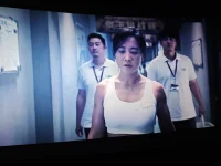 ??
這幾天一直被“熱辣滾燙”這部電影刷屏了、下午終于如愿以償去看了……

講真這是一部非常勵志的一部電影、電影主要講的是“一個善良的人，如何找回自我，也提醒我們這輩子都要對自己好一點”

劇情開始好心疼女主角經歷了人生的最低谷期、也為她最后贏得了人生活出了自我而開心

我們的人生你有贏過一次嗎？
你想贏嗎？

真的想贏嗎？好好聽聽內心的那個聲音

當內心的那個聲音足夠堅定，我們也可以成為第二個或者是第三個女主角

最后在登上擂臺比賽的時候，她走路的樣子真的很拽……

帥呆了，她走出了自信、走出了風采 、走出了自己的人生

2024你如果也想反轉自己的人生、點我頭像私信我??配圖