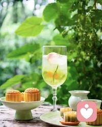 真正能給你撐腰的，是足夠的金錢，穩(wěn)定的情緒，可控的生活節(jié)奏，豐富的知識(shí)儲(chǔ)備，和那個(gè)打不敗的自己。配圖