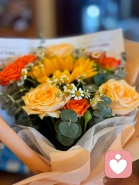 擁有一件自己熱愛的事情，能讓瑣碎的日常變得明媚可愛、有滋有味。

別輕易怠慢了這份熱愛，別用“來不及”去敷衍自己，更不要因“不可能”而輕言放棄。配圖