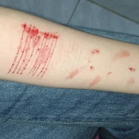 給我一個不死的理由 求求你們配圖