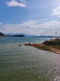 讀經:是以志閑而少欲，心安而不懼，形勞而不倦，氣從以順，各從其欲，皆得所愿。配圖