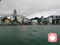 今天情緒不高，用弘一法師的話勸慰自己的認知:“幸福就在每一次轉念、每一次轉身之間。轉個念頭,心情就不再灰暗，轉個身，就能看見陰影背后的陽光。一念嗔心，能開百萬障門。”配圖