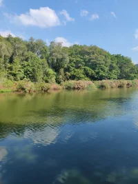 一個要去云南的人，一定會遇見同去云南路上的人:
一個要去西安的人，一定會遇見同去西安路上的人。
我們追求什么，自然就會在人生路上遇見什么人～配圖