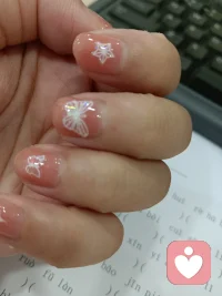 做了同款美甲，海底撈小姐姐好漂亮哦~
淘到一只包包，有點特別哦！
看看那些“熱辣滾燙”的文字，瞬間想要破罐子破摔的想法一掃而光了，好好熱愛生活吧……配圖