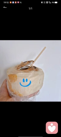 看著打掃干凈的房間，吃了喜歡的東西，斷舍離一波雜物，此刻躺在柔軟的被窩里享受安靜的時光配圖