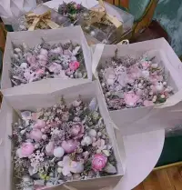 花花蛋糕 生活是甜蜜的配圖