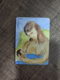 很多来访者多半是敏感性人群且有一定的童年创伤，他们积累的问题在成年活动中刺激事件所暴露出来，让我们了解他们：

创伤后应激障碍(PTSD)
再体验:通过闪回、噩梦或 intrusive thoughts 反复经历创伤。
回避:避免与创伤相关的地点、活动或想法，甚至情感麻木。
负面情绪和认知:持续的负面情绪(如恐惧、愤怒)和扭曲的认知(如自责)。
过度警觉:易怒、难以入睡、过度警觉，容易被惊吓。
