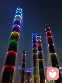 讨好为什么不解决问题？

讨厌你的人，不会因为你的努力而修改对你的看法。

贪婪的人也不会因为你的讨好而放弃他的贪婪。他只是享受你的你的好处。