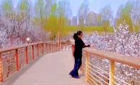 忙而有度，閑而有趣，在平淡瑣碎的日子里，學(xué)會(huì)用喜歡的方式取悅自己。
你熱愛(ài)生活，生活才有意義！配圖