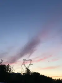 感恩美好的一天，感恩每位擦肩而過(guò)的伙伴，感恩同仁、親友的支持，感恩每位來(lái)訪的信任與選擇，大家晚安！配圖