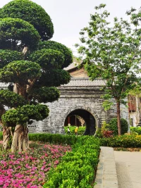 一個(gè)人經(jīng)歷的苦難越多，他就越容易變得有智慧。度完劫，就會(huì)生出智慧，命運(yùn)就會(huì)岀現(xiàn)轉(zhuǎn)機(jī)。共勉！配圖