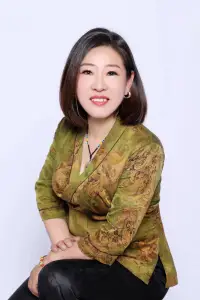 生活到了極致，一定是簡和靜。
美好到了極致，一定是素和雅。
歲月不驚，修得心靜如水。配圖