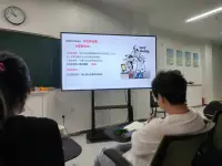 学习从未停止，热爱永不止步，提升自己，远比仰望别人重要，每次进修都是为了更好的提升自己，在自己行业里，深耕，坚持，专注，利他，最美的样子不是花枝招展，而是你能够帮助多少人！
​