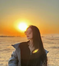 生命是一段旅途，生活就是其中的過程，翻山越嶺還是涉水乘舟，一切都憑自己。走在生活的阡陌中，不必讓自己背負太多，淡淡聽風，才會走的輕松。配圖