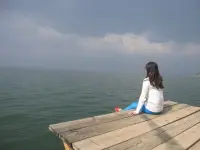 親愛的自己，好好愛自己，沒人會心疼你。如果不開心了就找個角落配圖