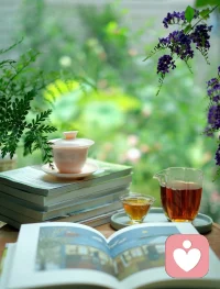 感恩生活中的每一次挑戰(zhàn)，?因?yàn)樗鼈冏屛覀兂砷L(zhǎng)，?變得更加堅(jiān)強(qiáng)。?配圖